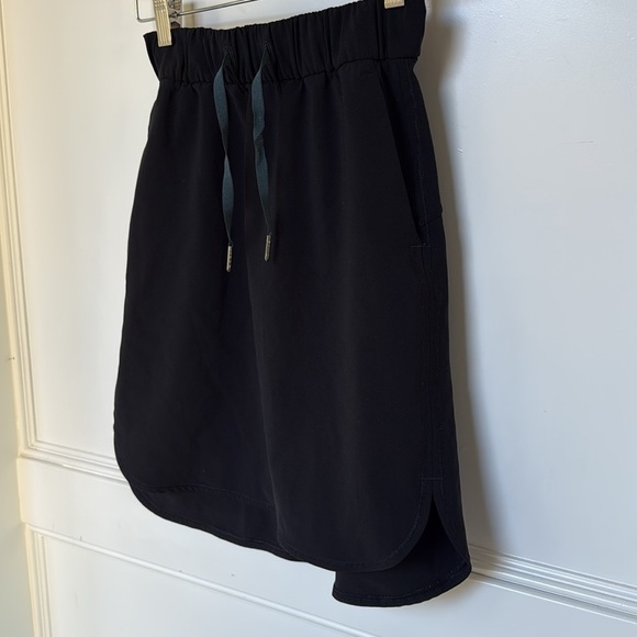 Lululemon On The Fly Skirt 21" Inch Luxtreme In Black Color Womens Size 2 - Picture 4 of 10